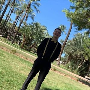 Meet your Posher, Javier